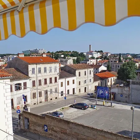 Apt Mare For 6 Pax, 300m From The Amphitheater Apartment