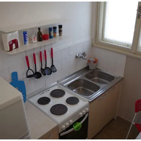 Apt Mare For 6 Pax, 300m From The Amphitheater *