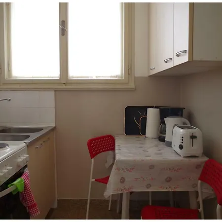 Apt Mare For 6 Pax, 300m From The Amphitheater * Pula