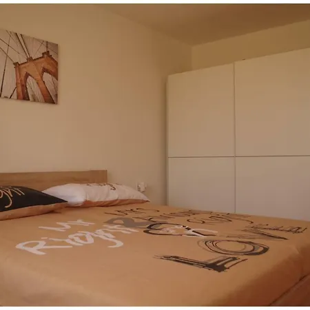 Apartment Apt Mare For 6 Pax, 300m From The Amphitheater